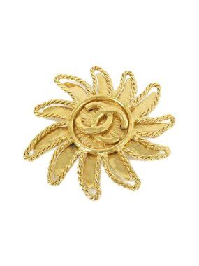 Chanel Vintage Brooch Gold